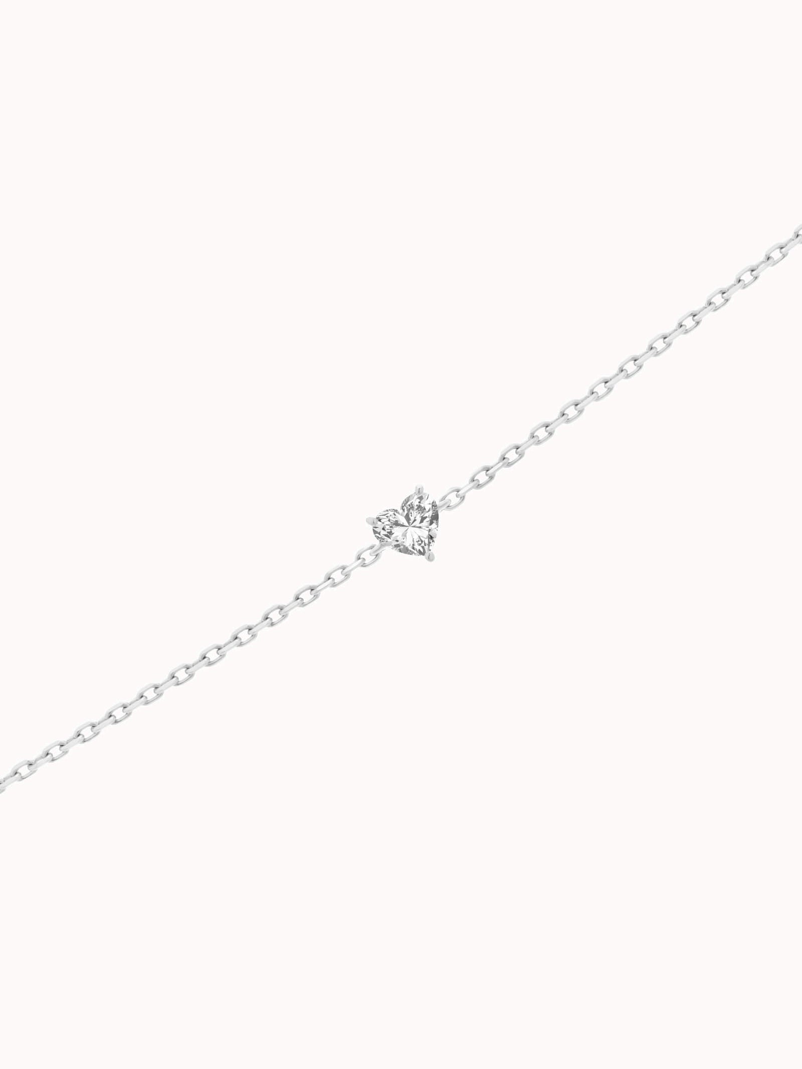 Mara heart diamond bracelet in solid white gold by Anate, three-quarter angle view