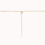 Liora pear diamond pendant in solid yellow gold by Anate, close-up of the chain
