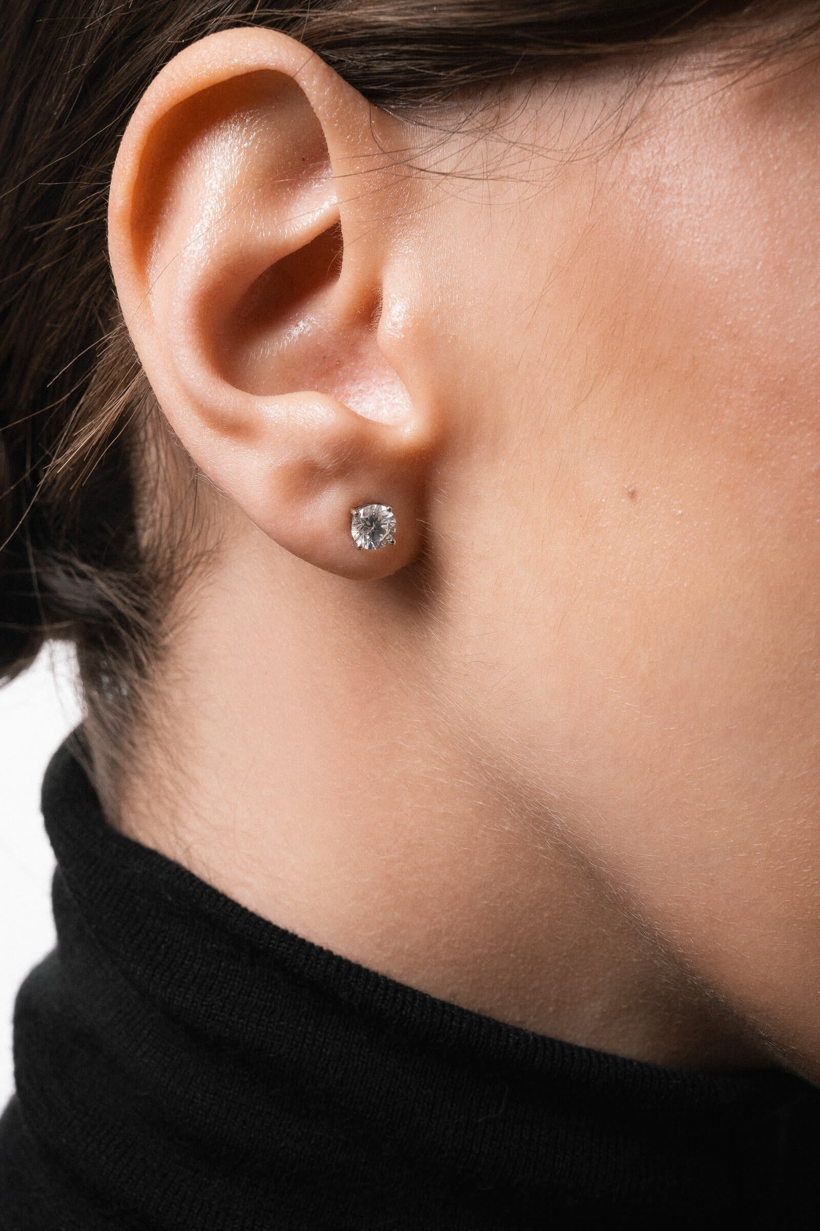 Round Diamond Stud Earrings - Solid White Gold - Astra